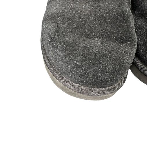 Ugg Black Women's Suede Sherpa Lined Classic Mini Rubber Logo Boot Size 9 - Picture 5 of 11